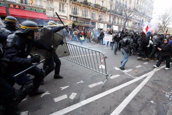 ‘İklim Zirvesi’ protesto edildi