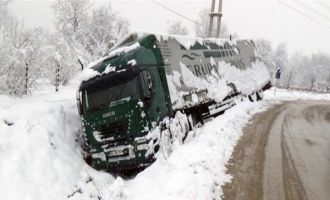 İstanbul yönü ulaşıma kapandı